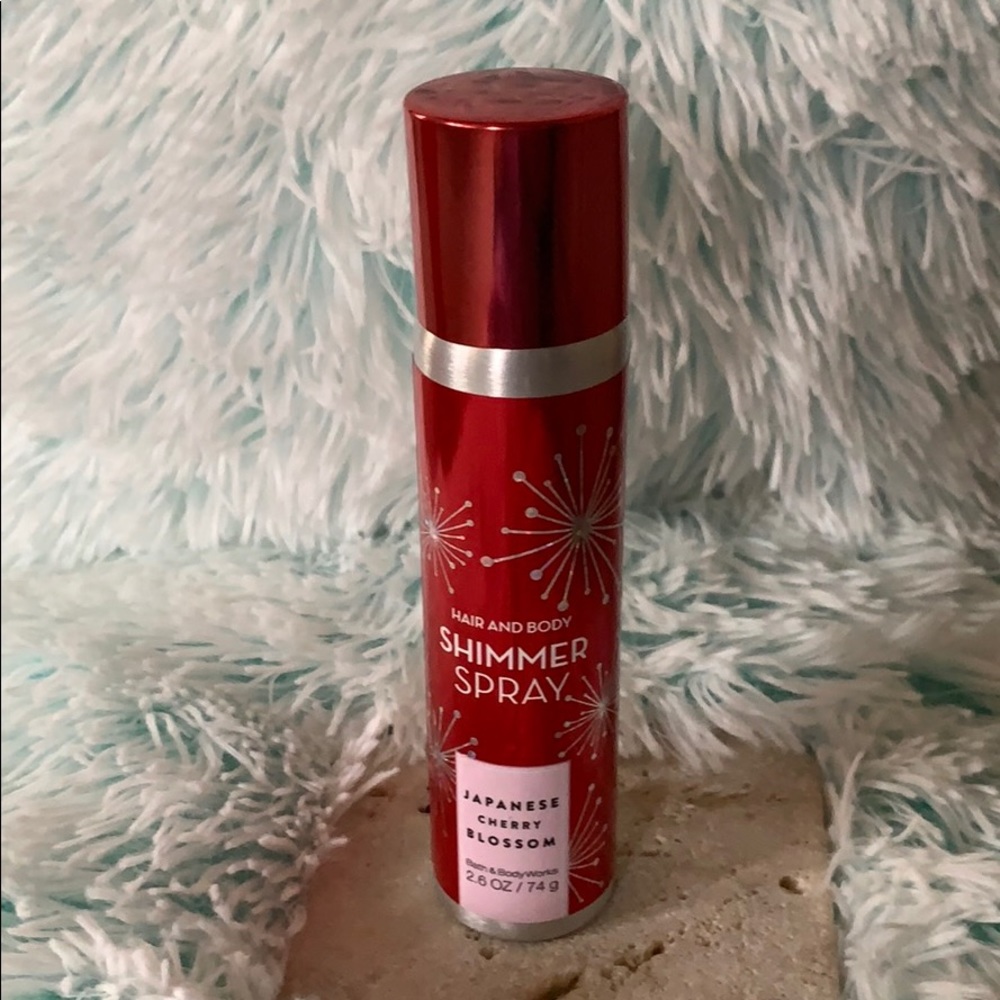 Bath and Body Works- Hair and Body Shimmer Spray!